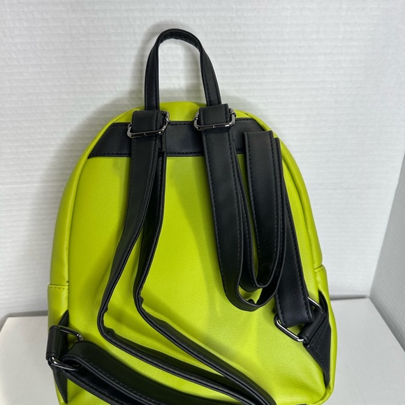 Loungefly Grinch Snow Globe Glow Mini Backpack Hot Topic – Preowned Excellent - Picture 3 of 5